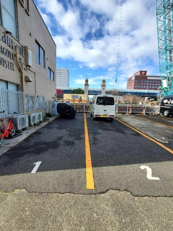 駐車場無料 The Three Smiles Free Car Park Nagoya