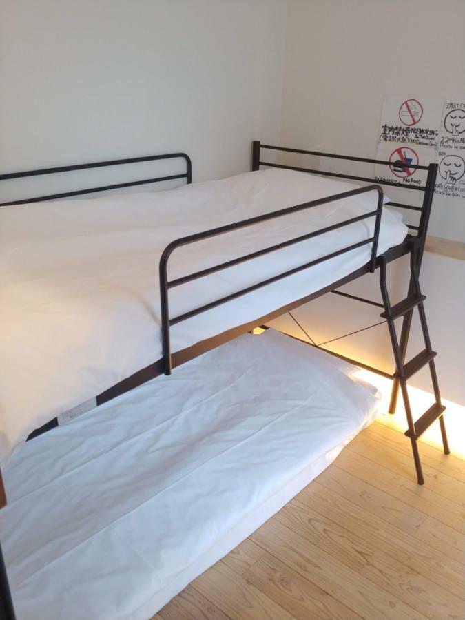駐車場無料 The Three Smiles Free Car Park Hostel